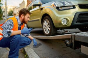 Read more about the article Why You Shouldn’t DIY On Your Next Towing Service