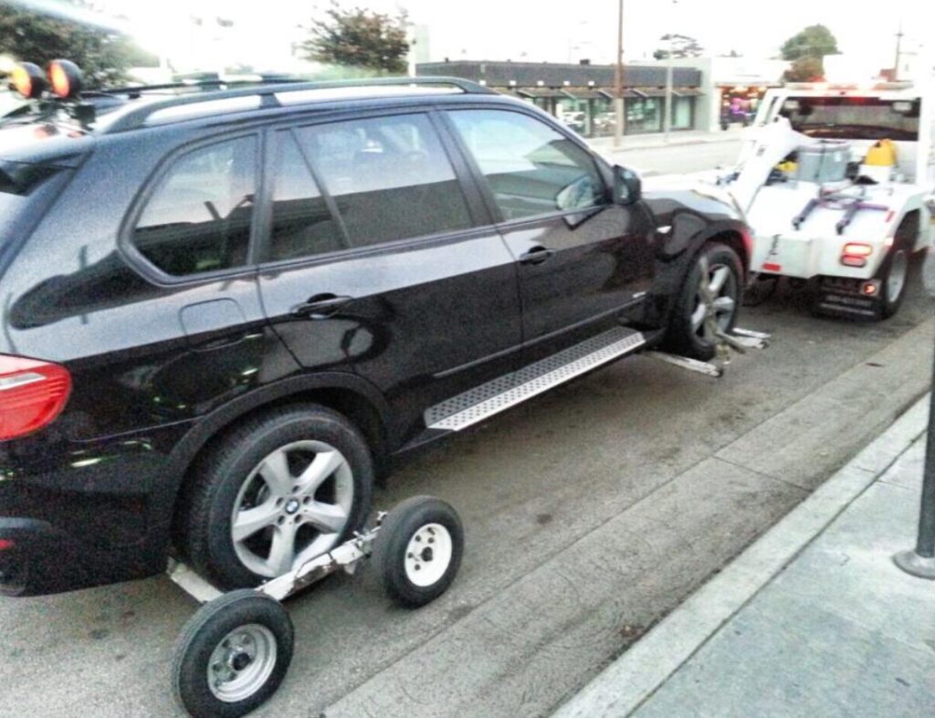 Wheel Lift Tow Truck On Both Axles